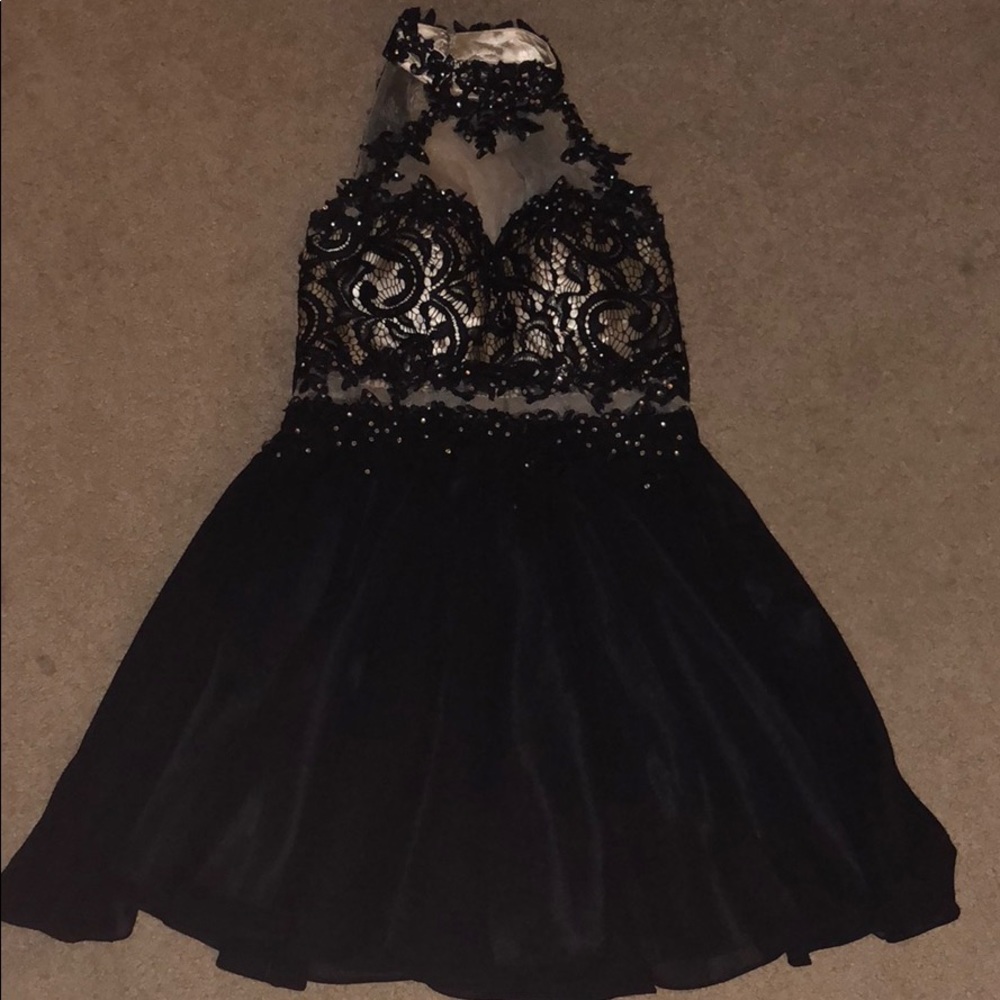 Size 1/2 Short Dress